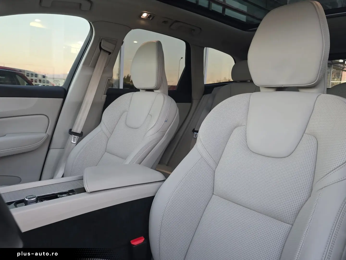 Volvo XC-60 Recharge T8 Twin Engine eAWD Inscription - 390 C