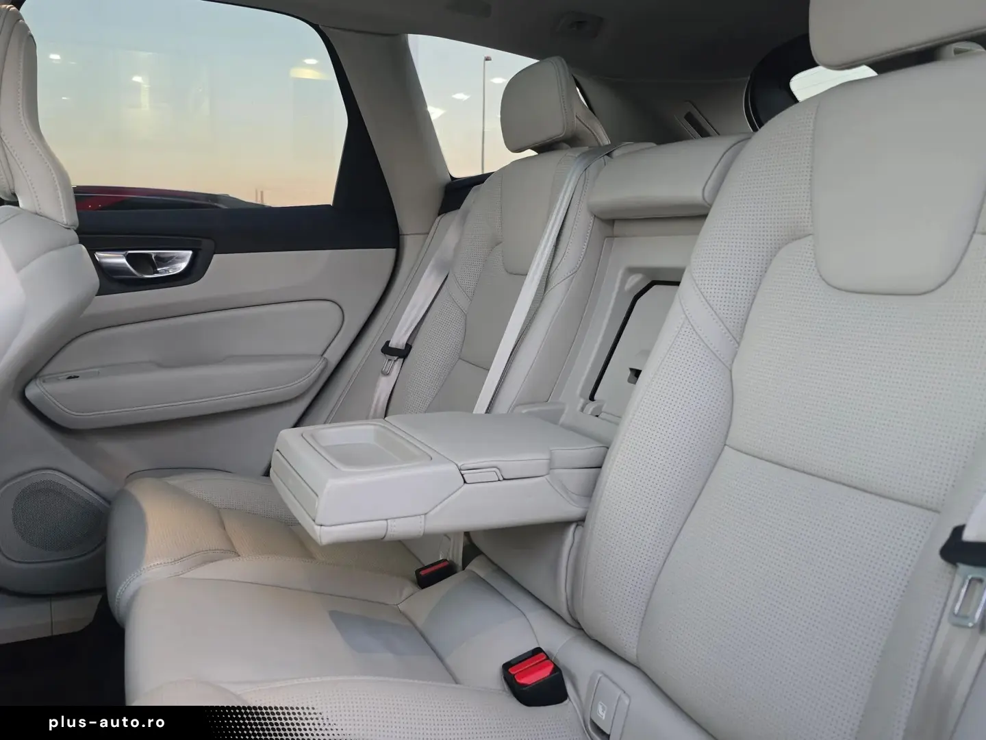 Volvo XC-60 Recharge T8 Twin Engine eAWD Inscription - 390 C