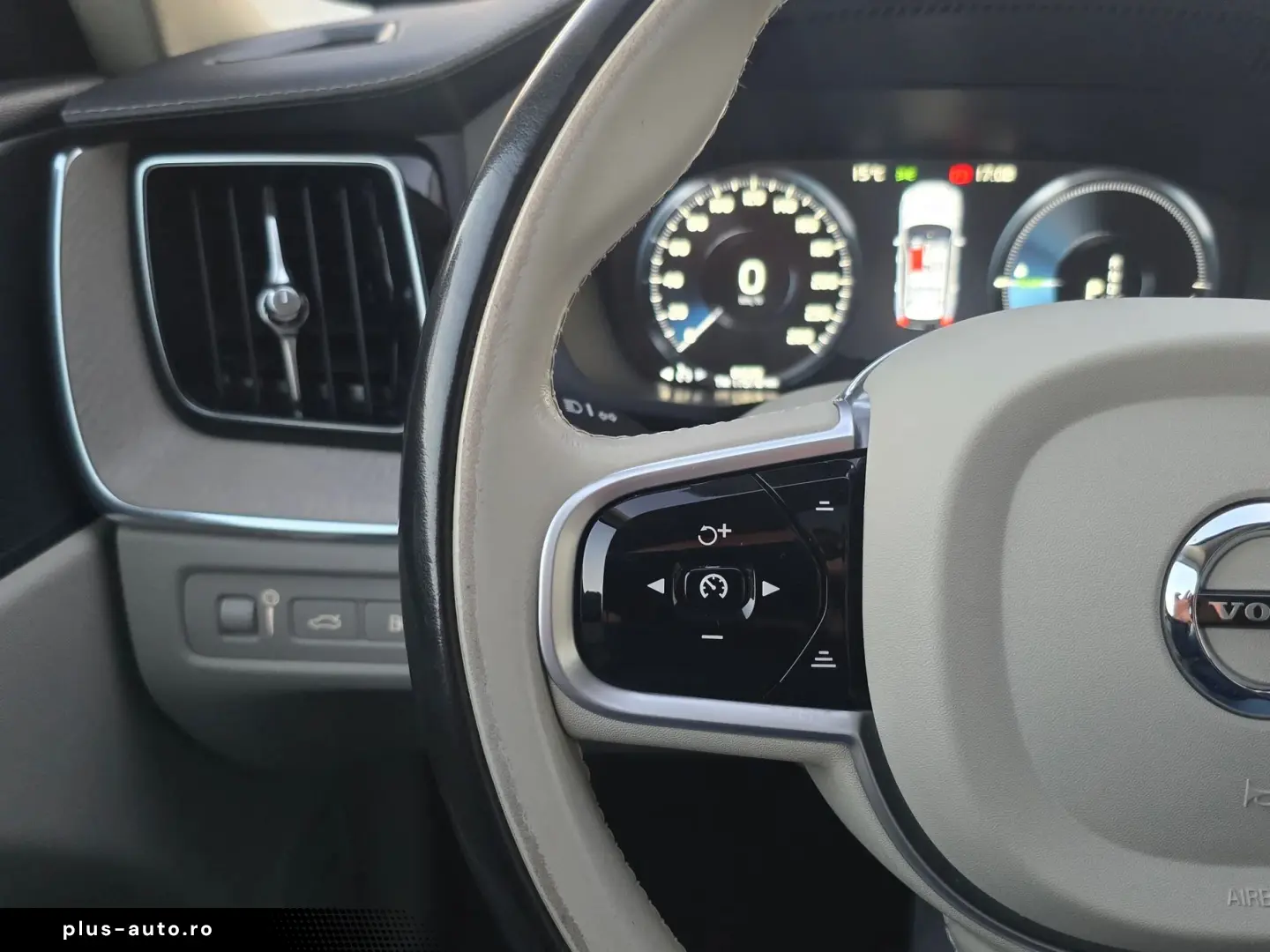 Volvo XC-60 Recharge T8 Twin Engine eAWD Inscription - 390 C