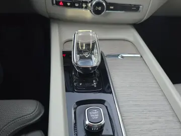 Volvo XC-60 Recharge T8 Twin Engine eAWD Inscription - 390 C