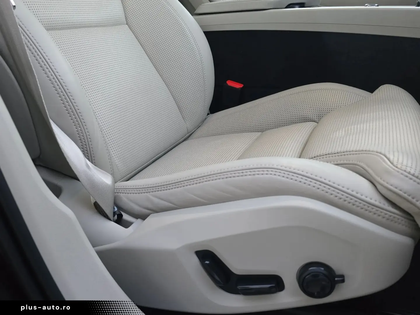 Volvo XC-60 Recharge T8 Twin Engine eAWD Inscription - 390 C