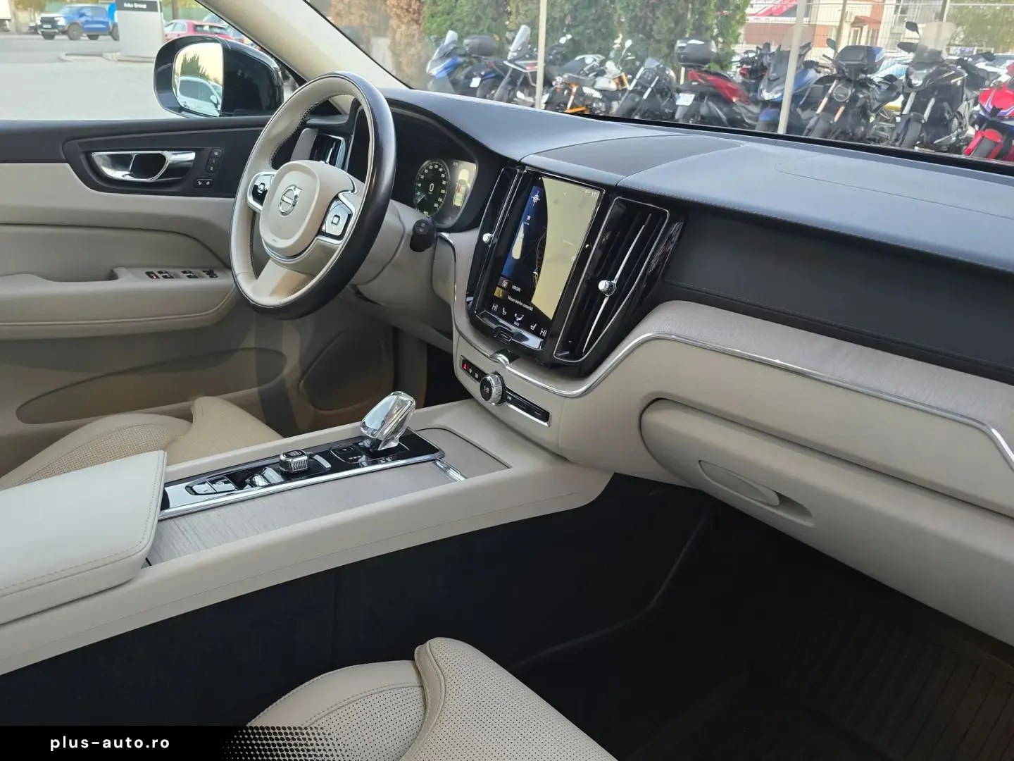 Volvo XC-60 Recharge T8 Twin Engine eAWD Inscription - 390 C