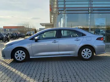Toyota Corolla 1.8 HYBRID Business