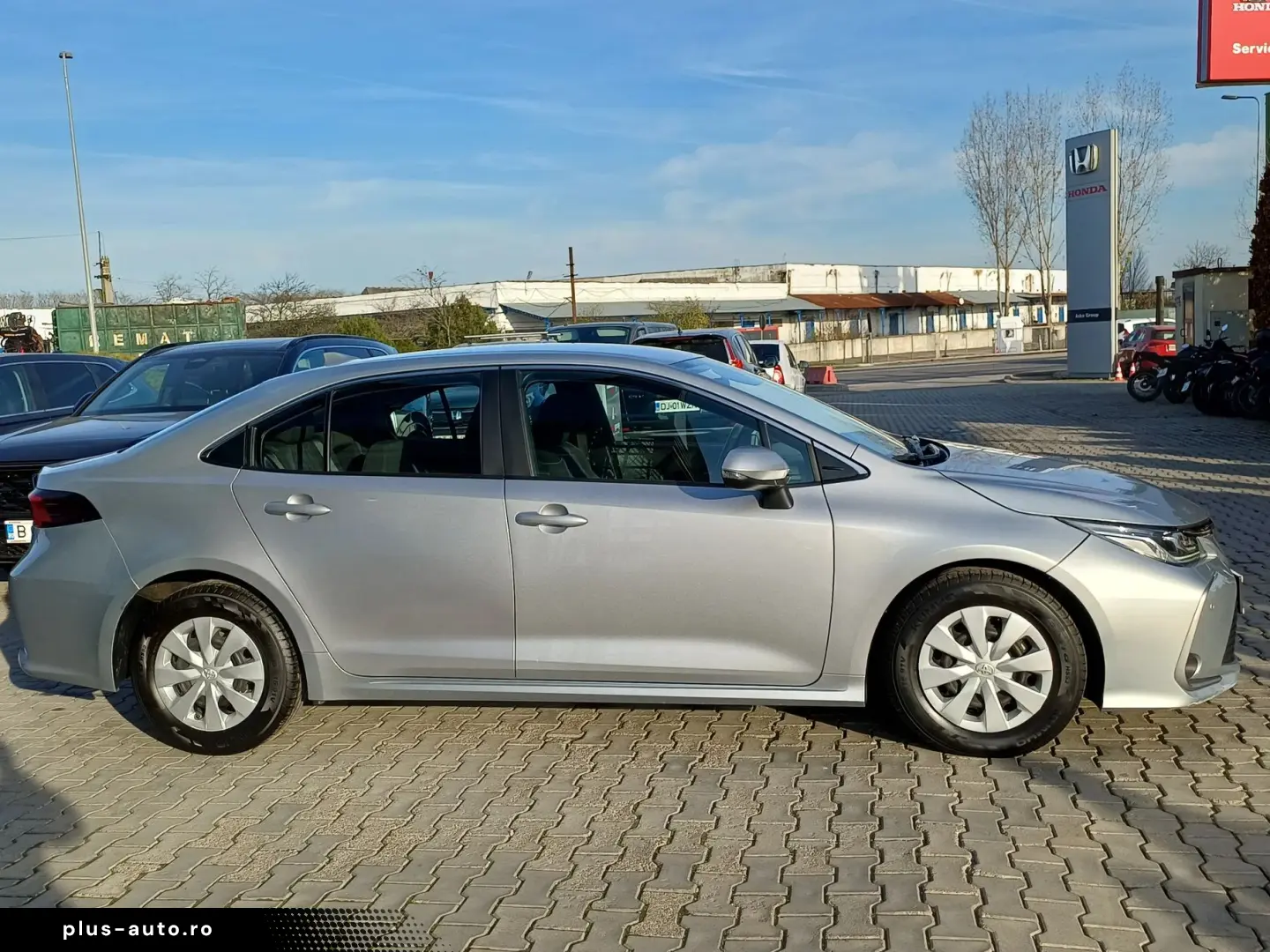 Toyota Corolla 1.8 HYBRID Business