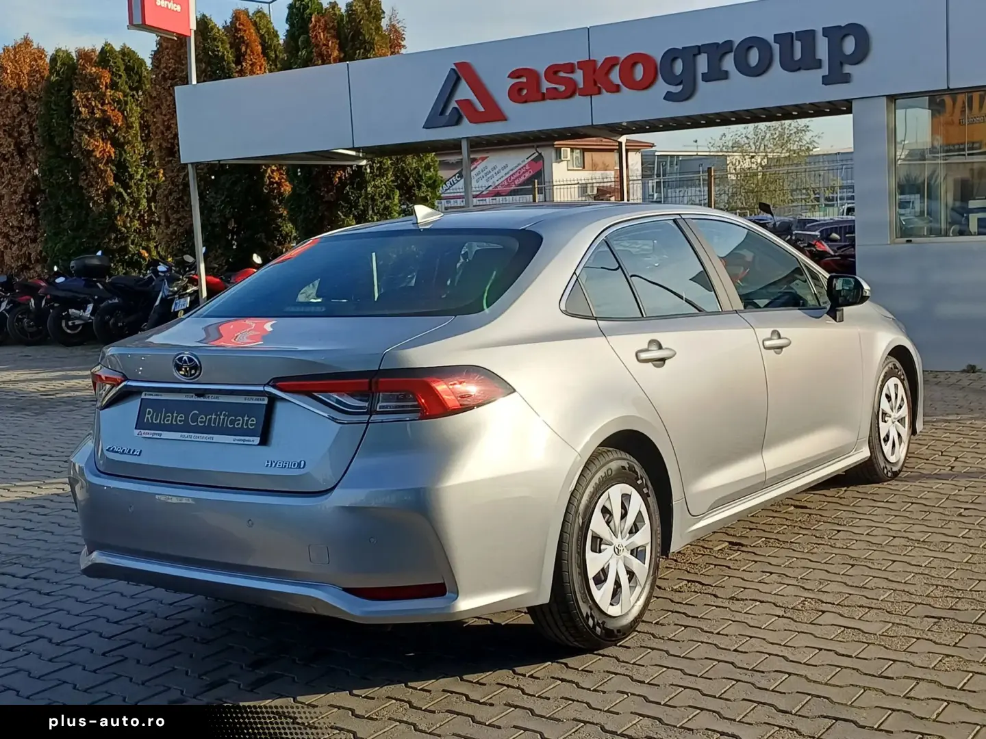 Toyota Corolla 1.8 HYBRID Business
