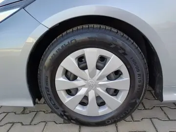 Toyota Corolla 1.8 HYBRID Business