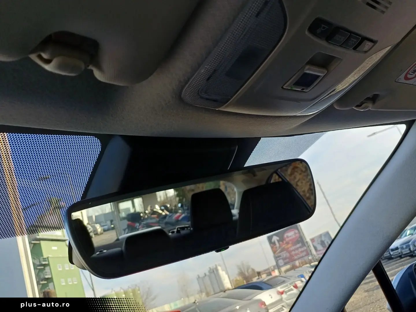 Toyota Corolla 1.8 HYBRID Business