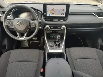 Toyota RAV 4 2.4 Hybrid 218 CP Dynamic 4x4