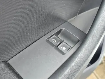 SKODA RAPID 1.2 - 90 CP TSI Ambition