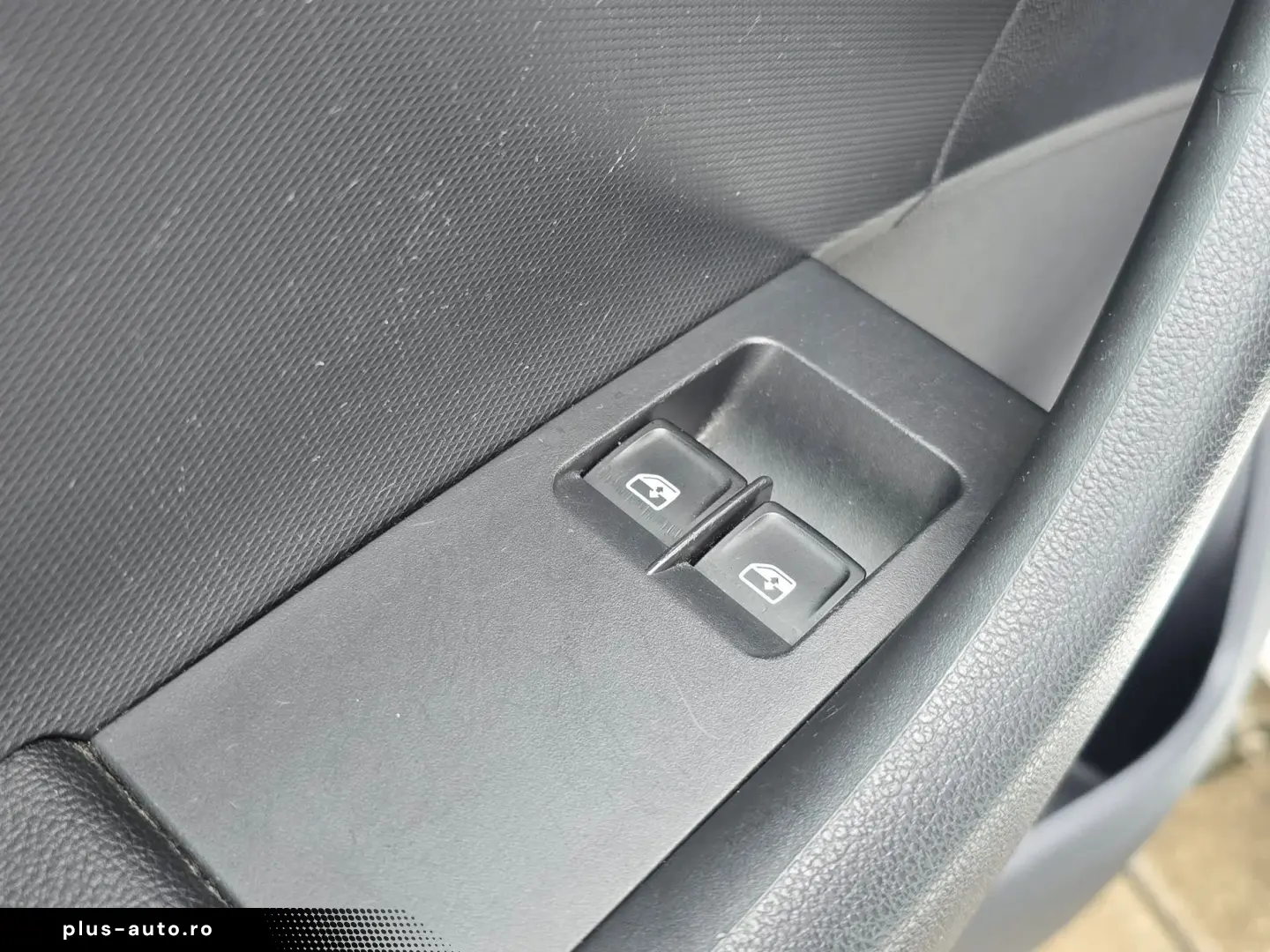 SKODA RAPID 1.2 - 90 CP TSI Ambition