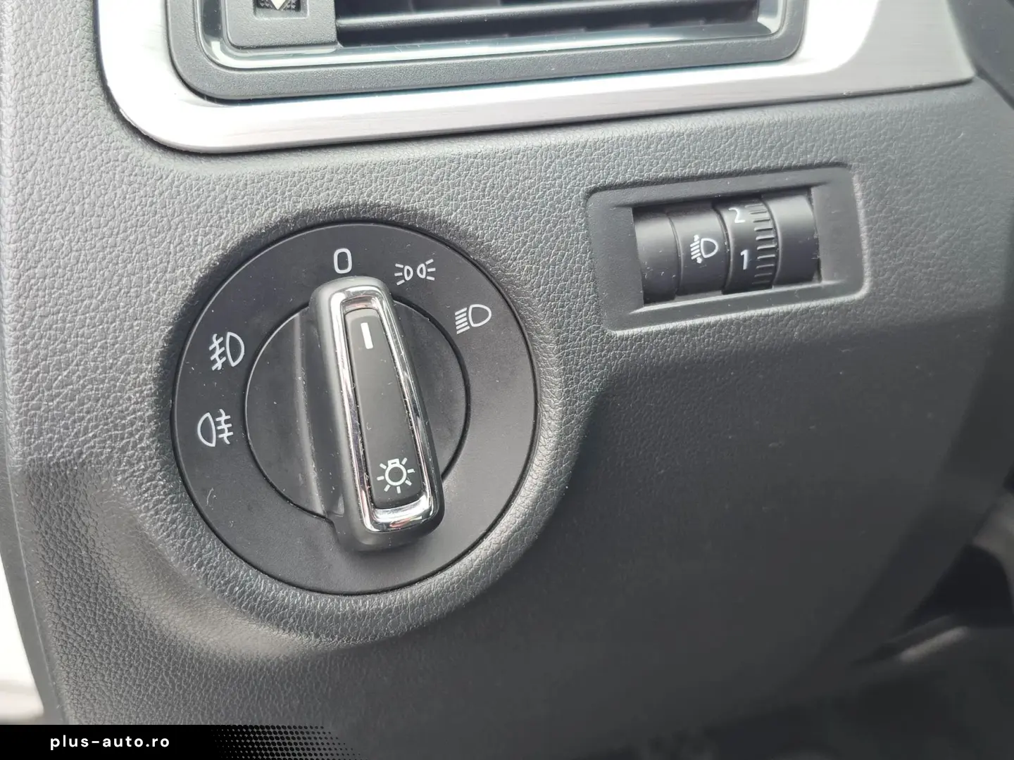 SKODA RAPID 1.2 - 90 CP TSI Ambition