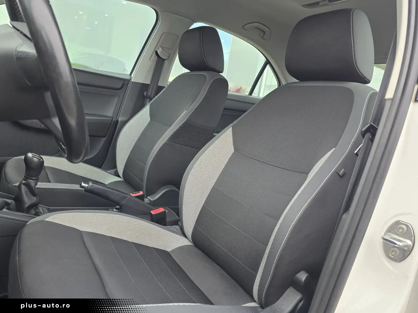 SKODA RAPID 1.2 - 90 CP TSI Ambition