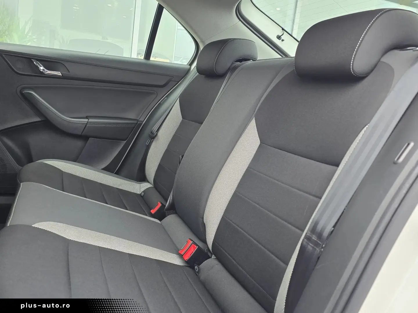 SKODA RAPID 1.2 - 90 CP TSI Ambition