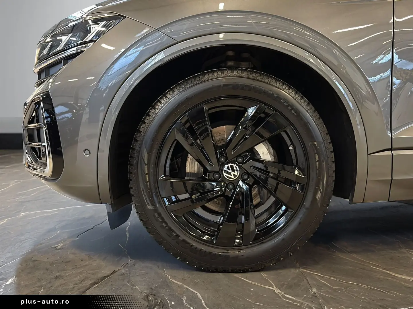 VW Touareg R-Line 3.0TDI  AHK KAMERA LUFT STANDHZG