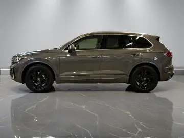 VW Touareg R-Line 3.0TDI  AHK KAMERA LUFT STANDHZG