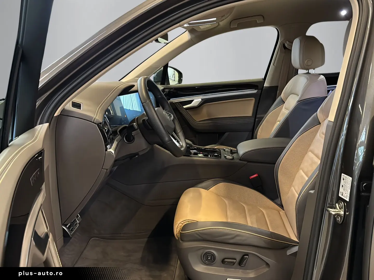 VW Touareg R-Line 3.0TDI  AHK KAMERA LUFT STANDHZG