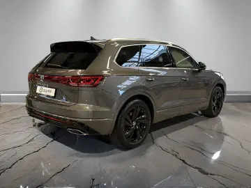 VW Touareg R-Line 3.0TDI  AHK KAMERA LUFT STANDHZG