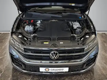 VW Touareg R-Line 3.0TDI  AHK KAMERA LUFT STANDHZG