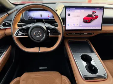 2025 Mazda6e 5HB EV 258ps 1AT RWD Takumi Plus