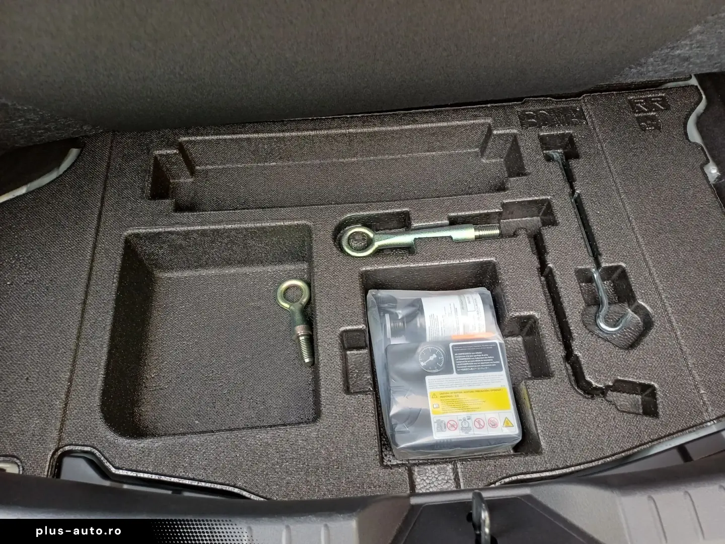 Mazda 3 Sedan 2.5L G 140ps 6AT FWD Exclusive-Line