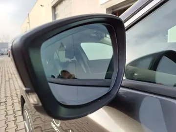 Mazda 3 Sedan 2.5L G 140ps 6AT FWD Exclusive-Line