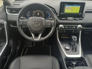 Toyota RAV4 2.4 Hybrid 218 CP Luxury 4x4