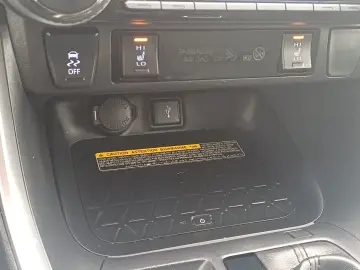 Toyota RAV4 2.4 Hybrid 218 CP Luxury 4x4