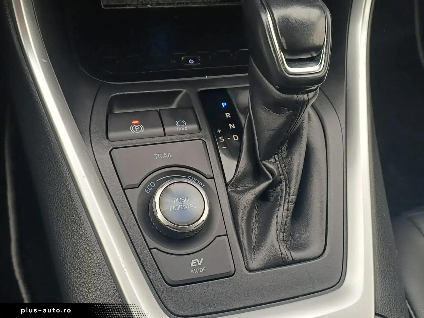 Toyota RAV4 2.4 Hybrid 218 CP Luxury 4x4