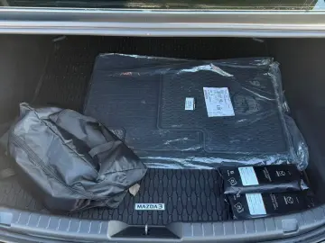 Mazda3 4SN 2.5L e-SKYACTIV G 140ps 6MT FWD Exclusive-Line