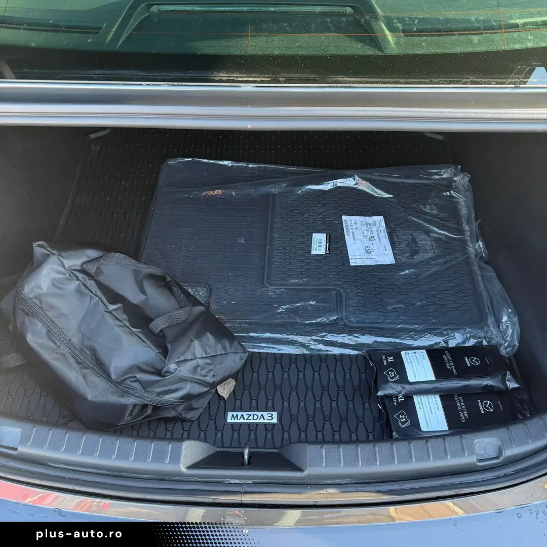 Mazda3 4SN 2.5L e-SKYACTIV G 140ps 6MT FWD Exclusive-Line