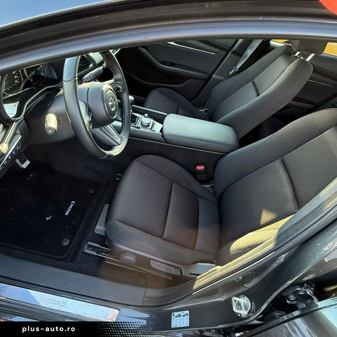 Mazda3 4SN 2.5L e-SKYACTIV G 140ps 6MT FWD Exclusive-Line