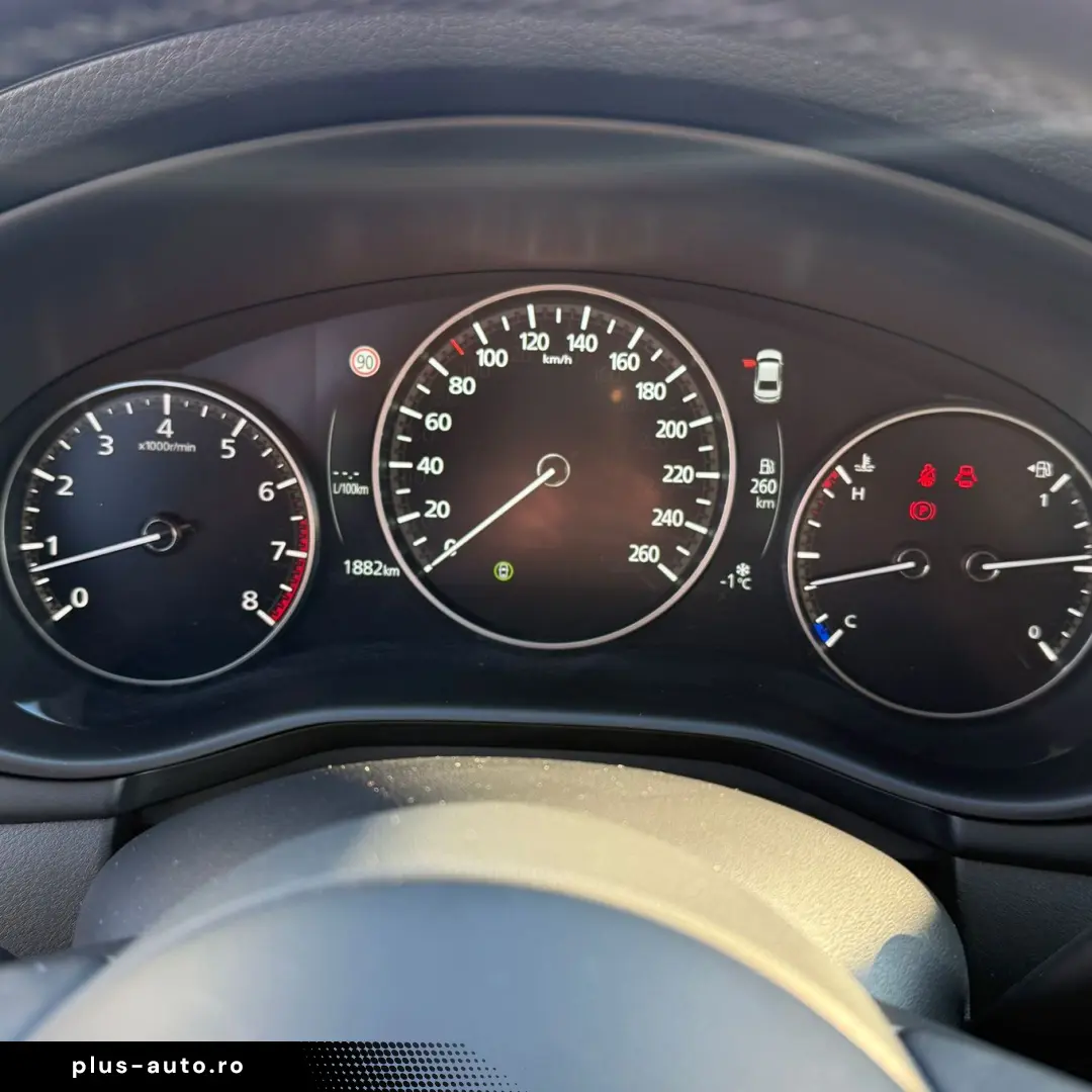 Mazda3 4SN 2.5L e-SKYACTIV G 140ps 6MT FWD Exclusive-Line