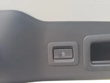 Mazda 3 2.0 mild hibrid 186 CP MT6