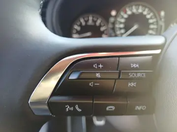 Mazda 3 2.0 mild hibrid 186 CP MT6