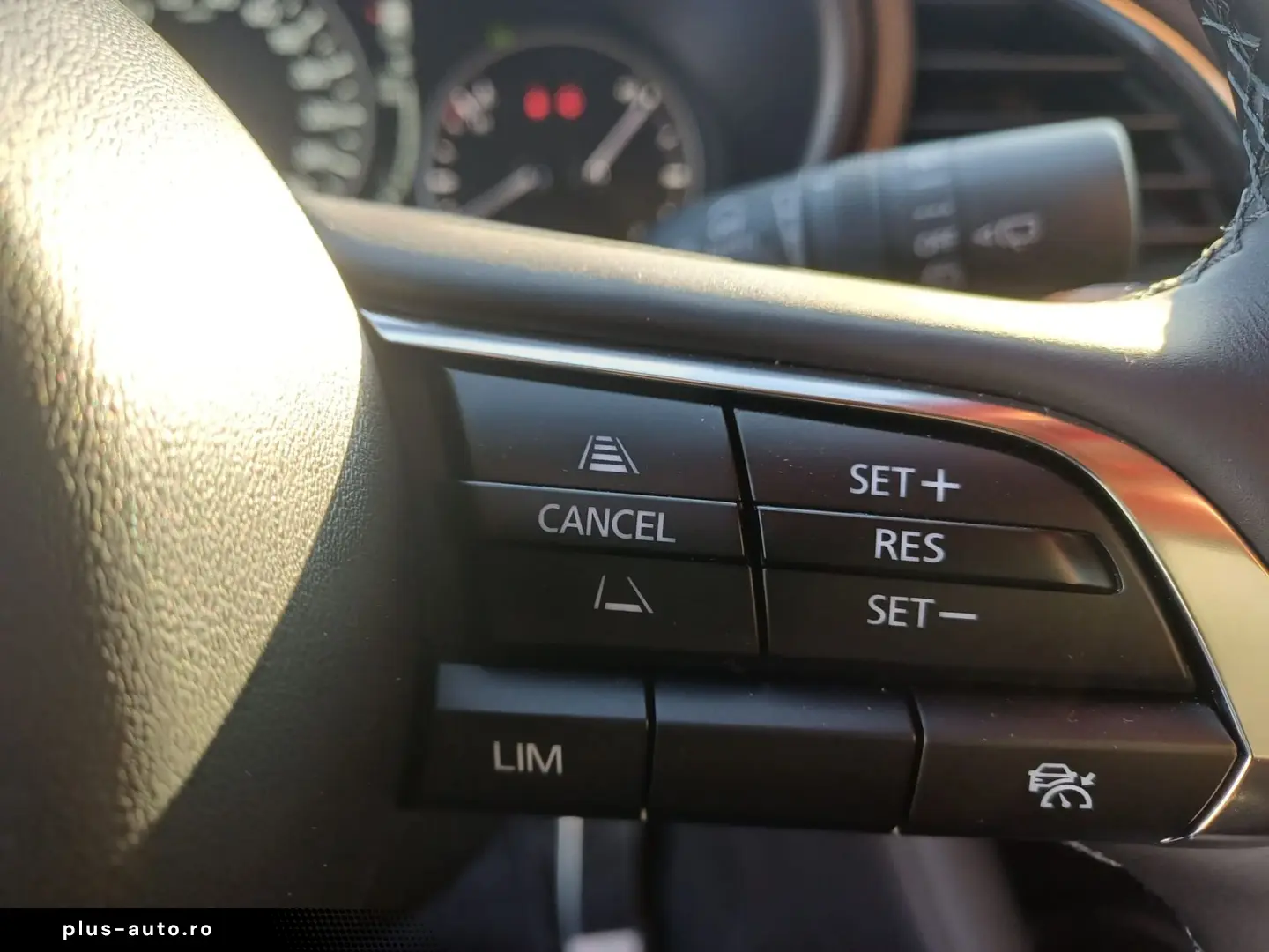 Mazda 3 2.0 mild hibrid 186 CP MT6