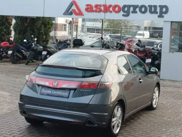 Honda CIVIC 1.8 benzina 140 CP MT6 Executive