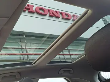 Honda CIVIC 1.8 benzina 140 CP MT6 Executive