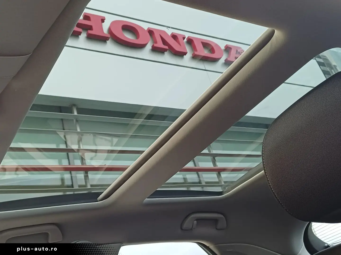 Honda CIVIC 1.8 benzina 140 CP MT6 Executive