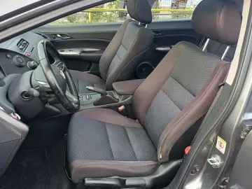 Honda CIVIC 1.8 benzina 140 CP MT6 Executive