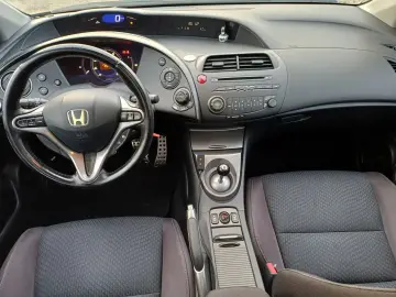 Honda CIVIC 1.8 benzina 140 CP MT6 Executive