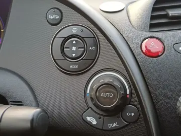 Honda CIVIC 1.8 benzina 140 CP MT6 Executive