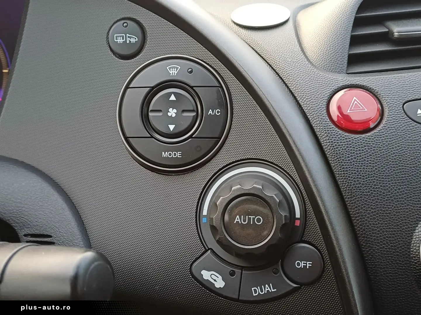 Honda CIVIC 1.8 benzina 140 CP MT6 Executive