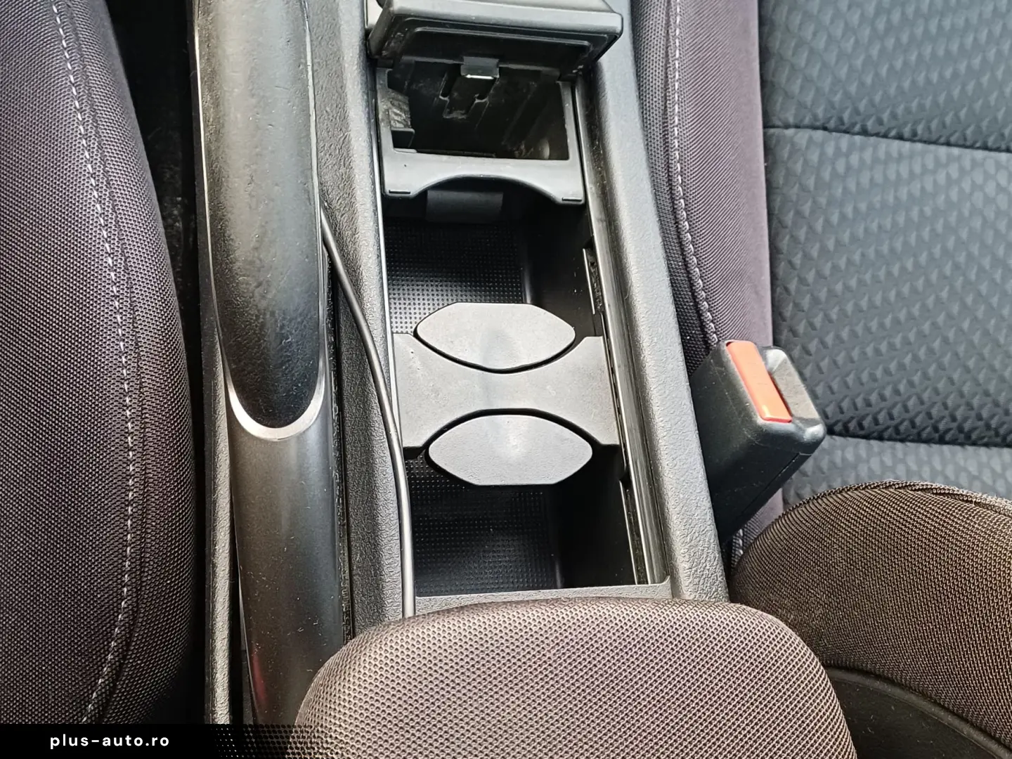 Honda CIVIC 1.8 benzina 140 CP MT6 Executive