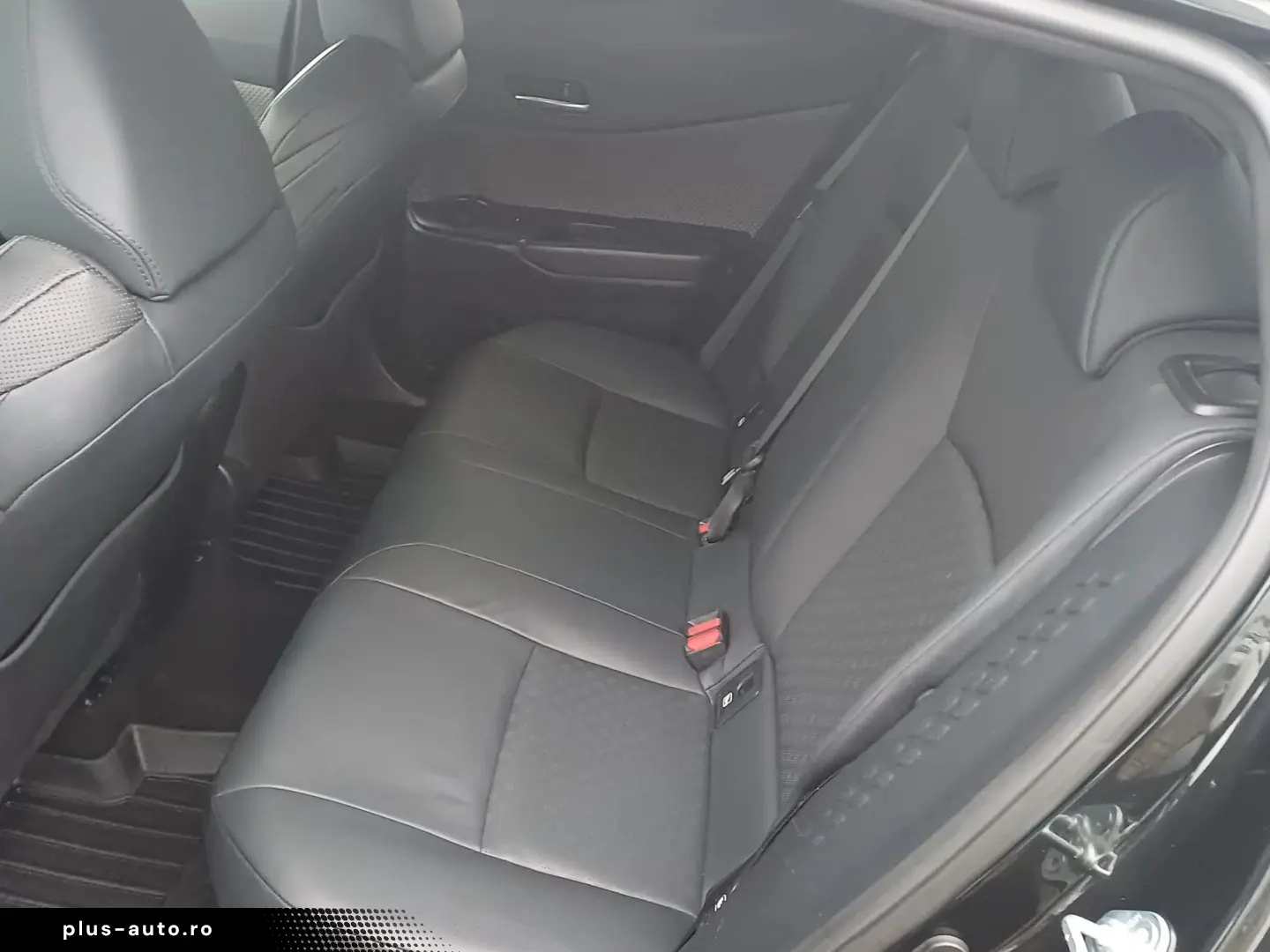 TOYOTA C-HR Hybrid 2.0 184 CP Classy