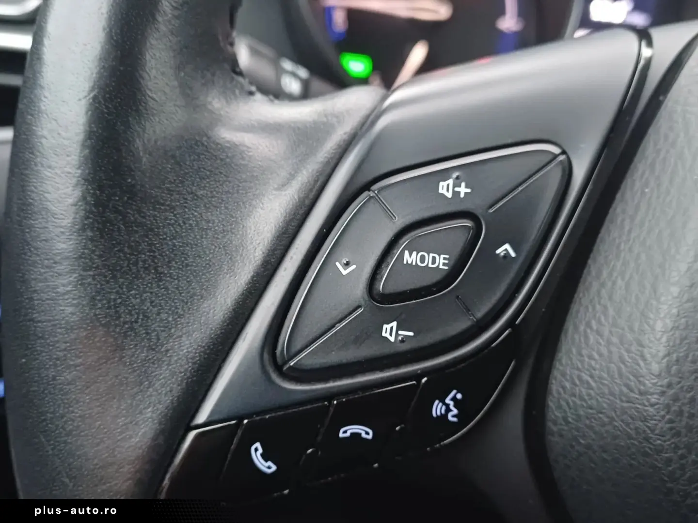 TOYOTA C-HR Hybrid 2.0 184 CP Classy