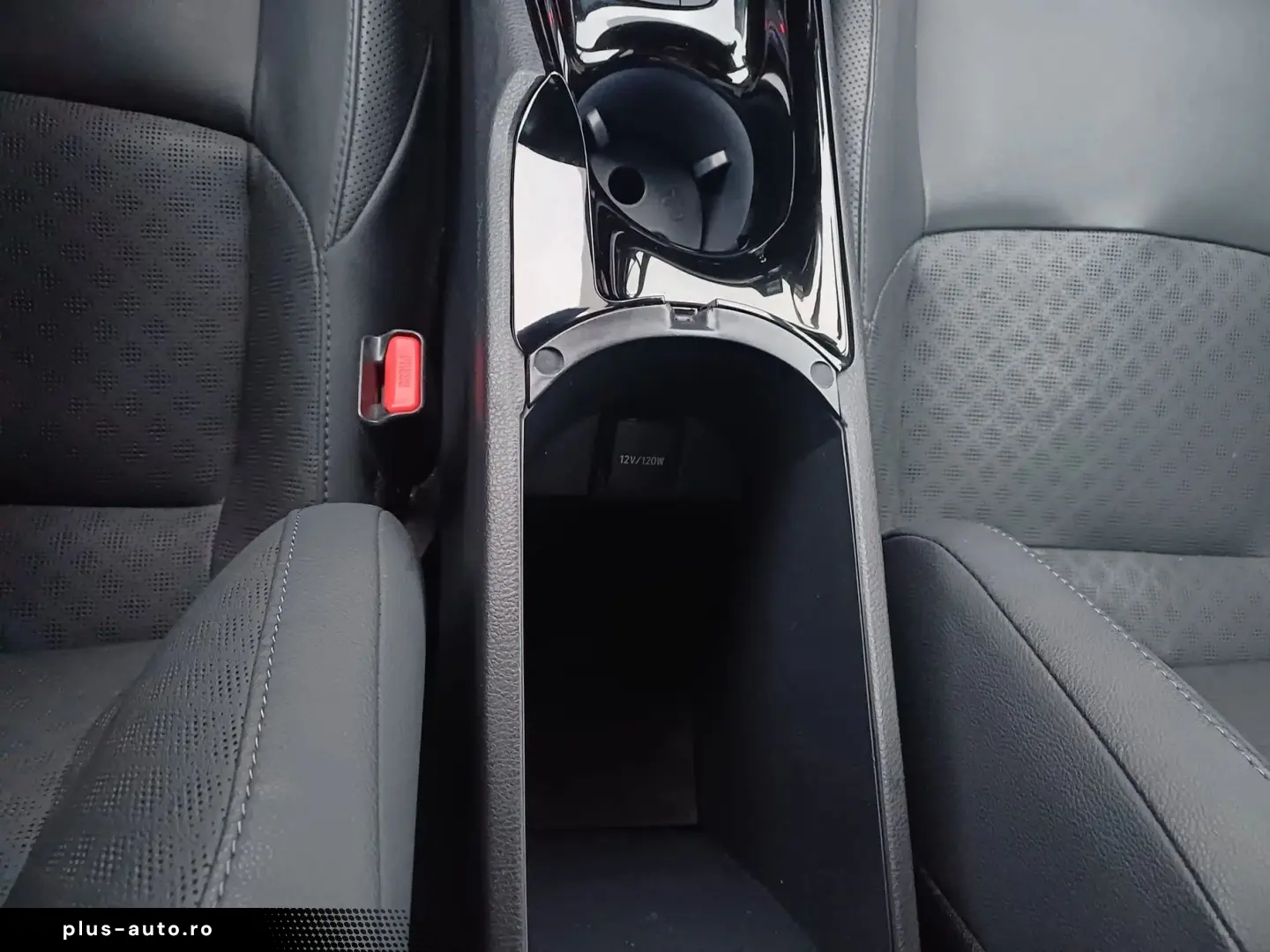 TOYOTA C-HR Hybrid 2.0 184 CP Classy