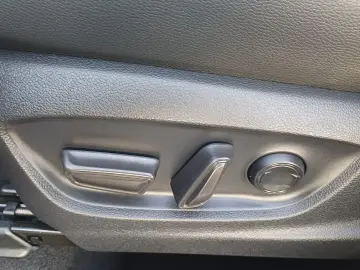 TOYOTA C-HR 1.8 Hybrid 140 CP Exclusive