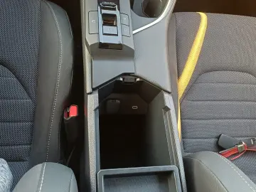 TOYOTA C-HR 1.8 Hybrid 140 CP Exclusive