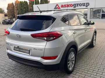 Hyundai Tucson  1.6 MT 2WD