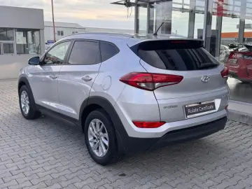 Hyundai Tucson  1.6 MT 2WD